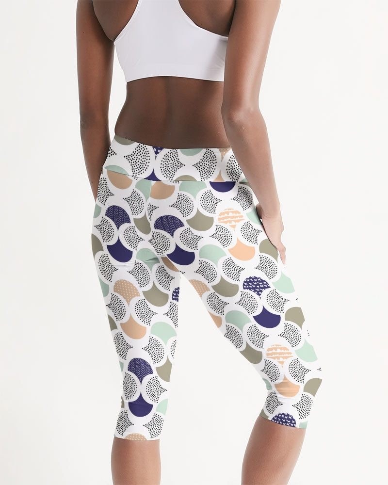 Shells Women's Mid-Rise Capri
