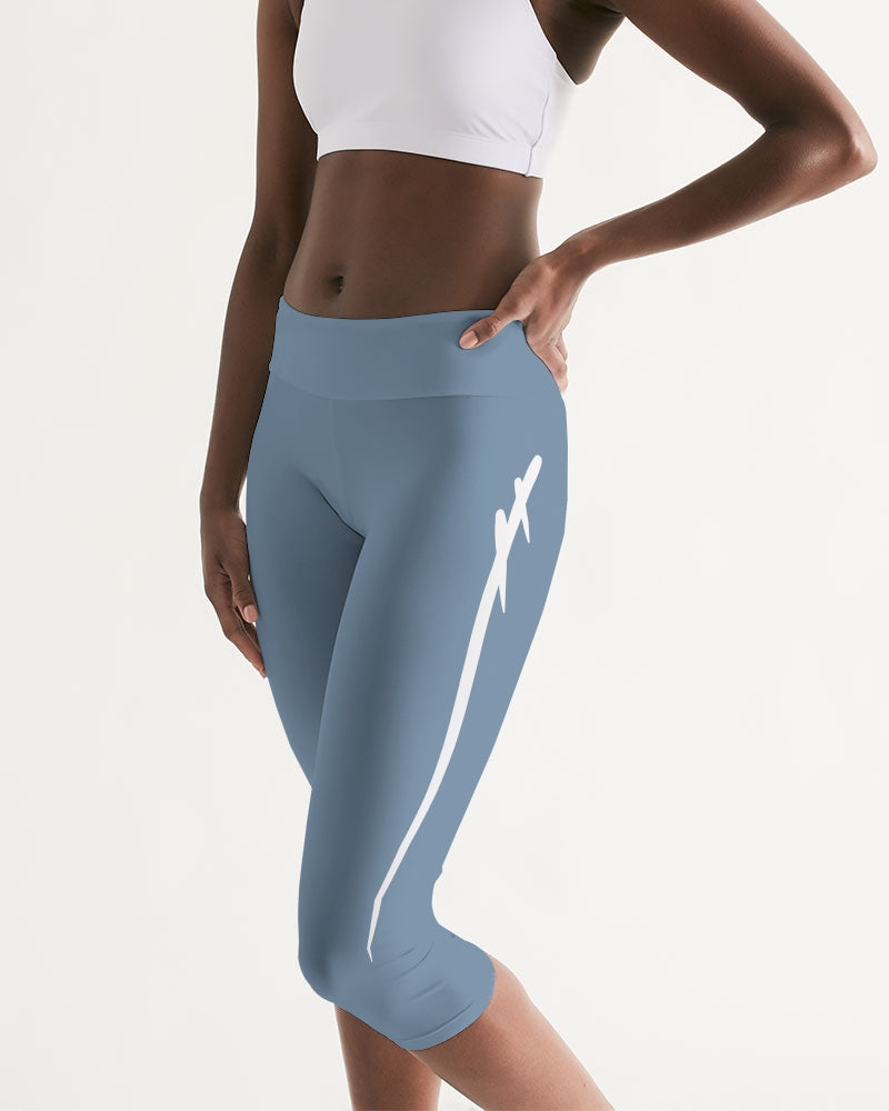Signature Lucky Lime Tabil Women's Mid-Rise Capri