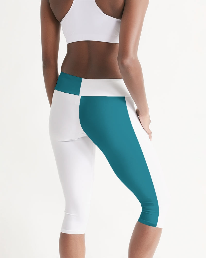 Blocks Sea Shore Blue Women's Mid-Rise Capri