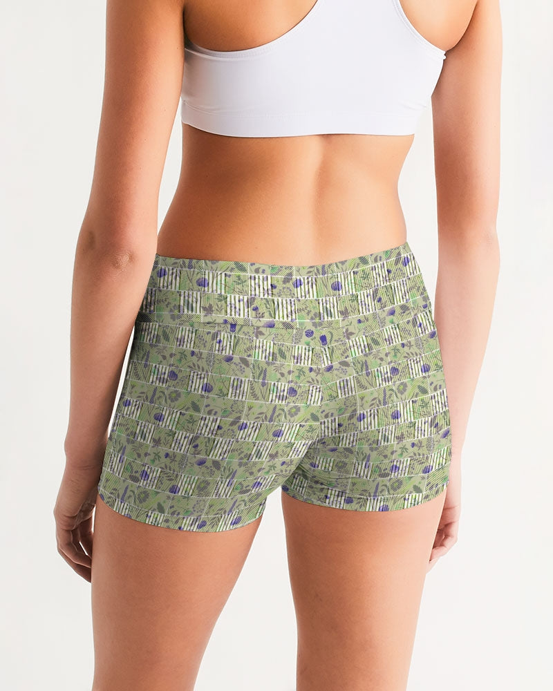 Treviso Women's Mid-Rise Yoga Shorts