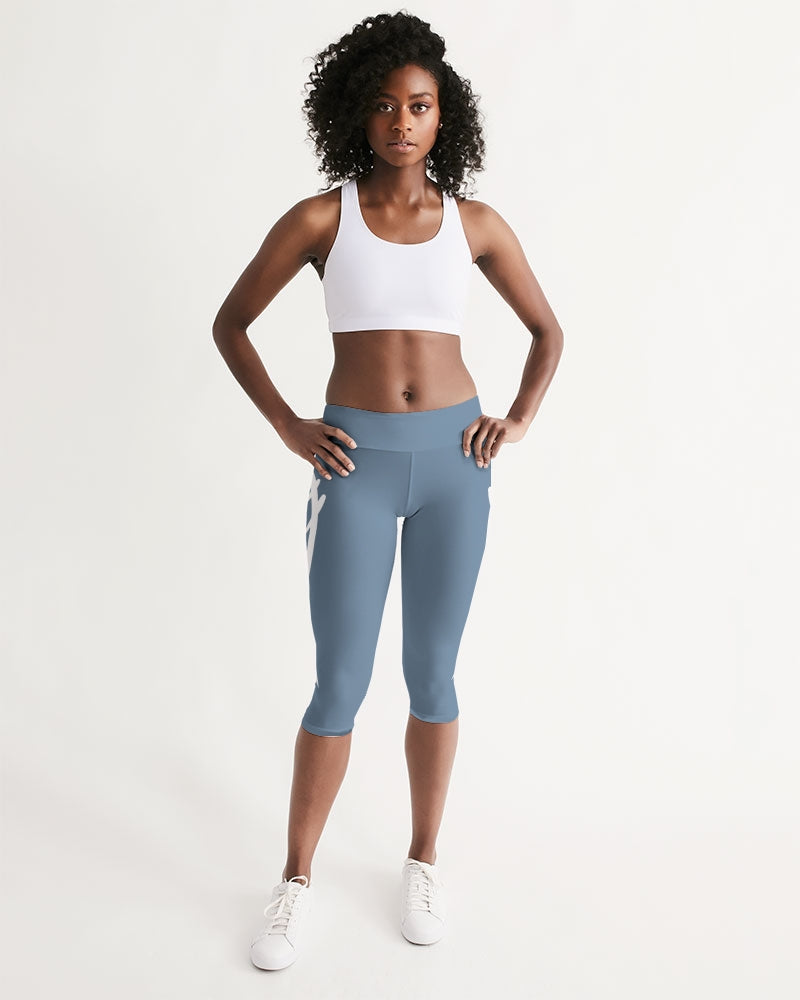 Signature Lucky Lime Tabil Women's Mid-Rise Capri