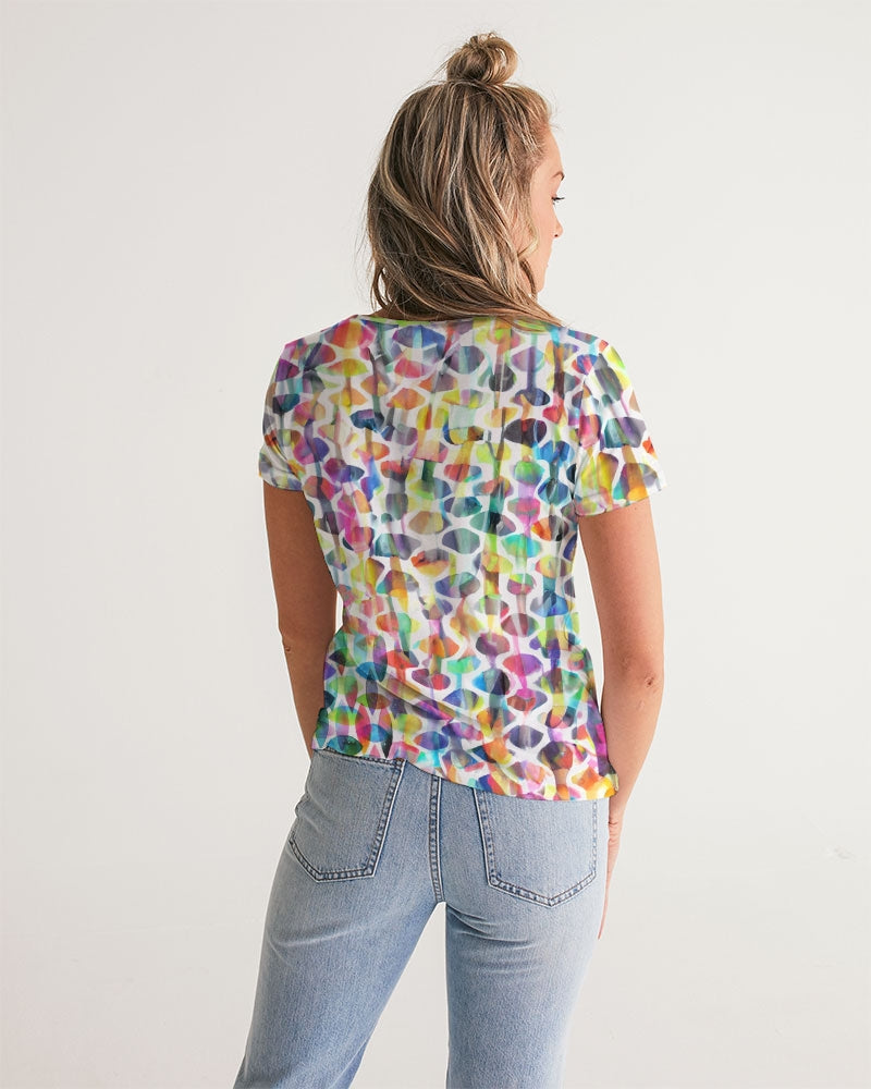 Vieste Women's All-Over Print V-Neck Tee