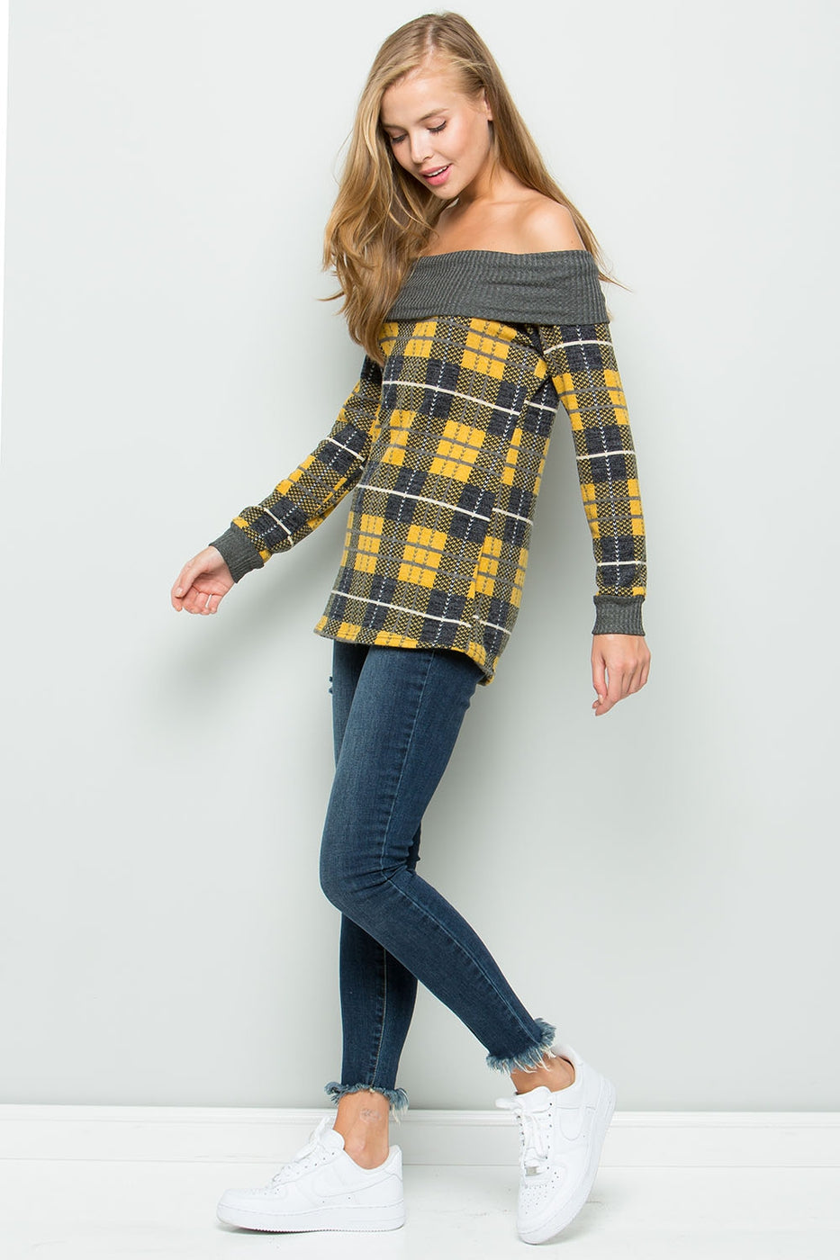 OFF THE SHOULDER KNIT TOP VLK104