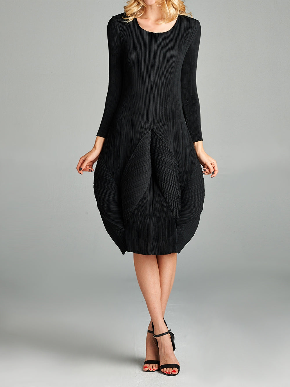 Pleated Black Blooming Look Dress VLW110