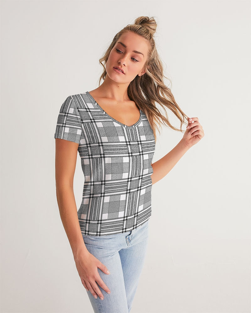 Oxford Women's V-Neck Tee