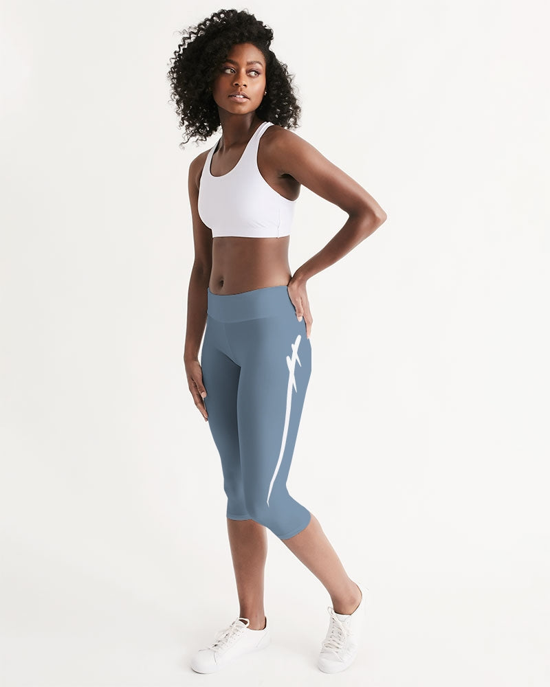 Signature Lucky Lime Tabil Women's Mid-Rise Capri
